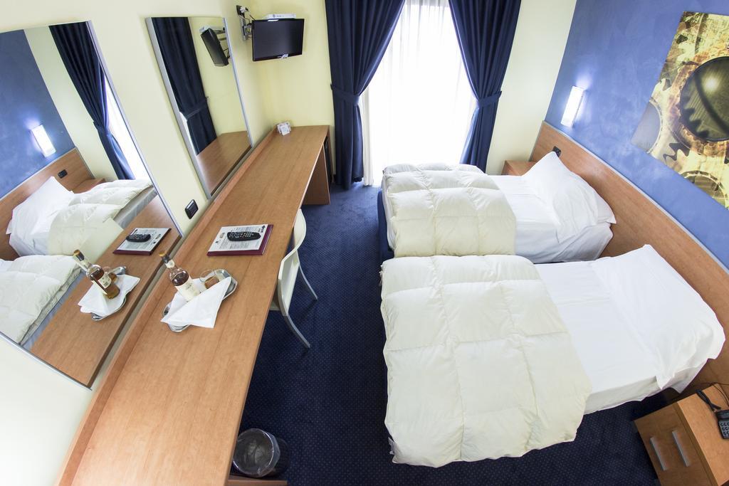 Best Western Hotel Class Lamezia Lamezia Terme Extérieur photo