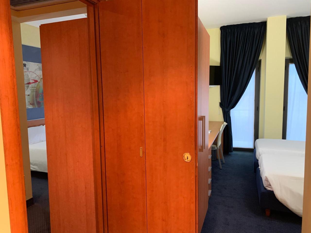 Best Western Hotel Class Lamezia Lamezia Terme Extérieur photo